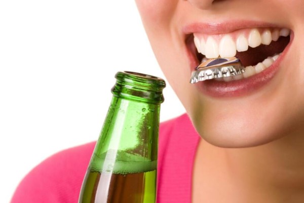 Dişlere Zarar Veren Alışkanlıklar