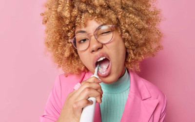 How To Clean Tongue? What Are The Benefits Of Tongue Cleaning? 