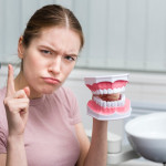What Are the Early Signs of Gum Disease?