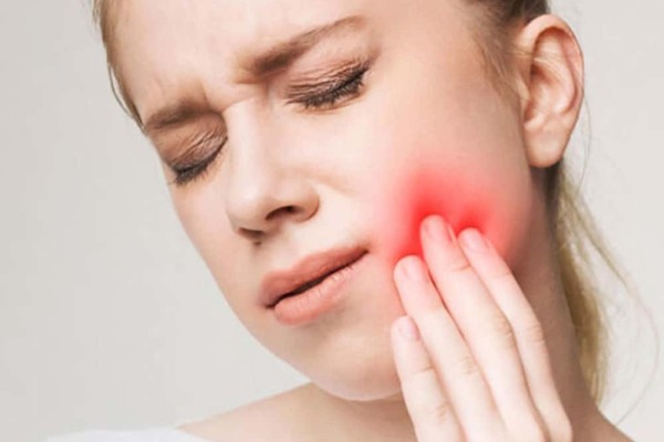 Diş Sızlaması Neden Olur?