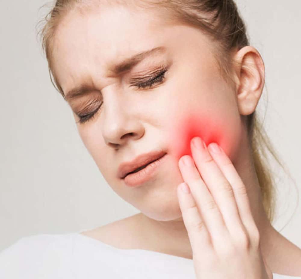 What Causes Teeth Tingling?