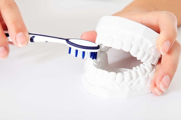 Diş Fırçalama Teknikleri ile Diş Sağlığınızı Geliştirin