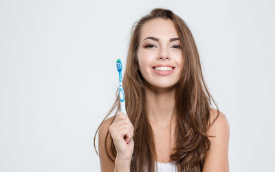 6 Mistakes to Avoid While Brushing Your Teeth