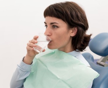 Causes and Solutions for Dry Mouth Problems